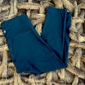 Lululemon wunder train leggings 21”, true navy, size 8